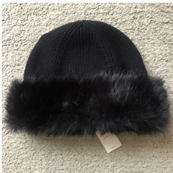 Aritzia - Wilfred Zermatt Hat. - Picture 1 of 3